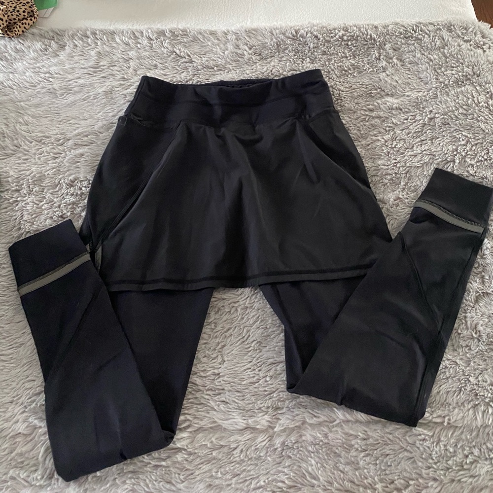 Athleta leggings with skirt attached